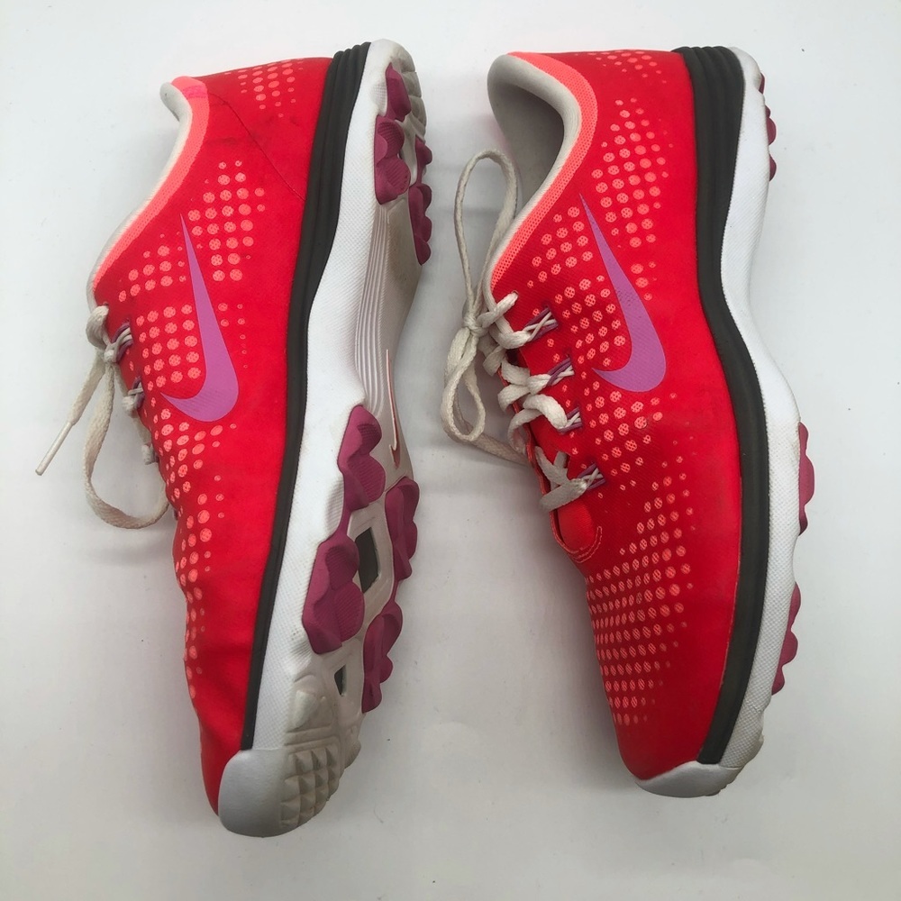 Nike running shoe bright pink size 8.5 - Picture 3 of 5